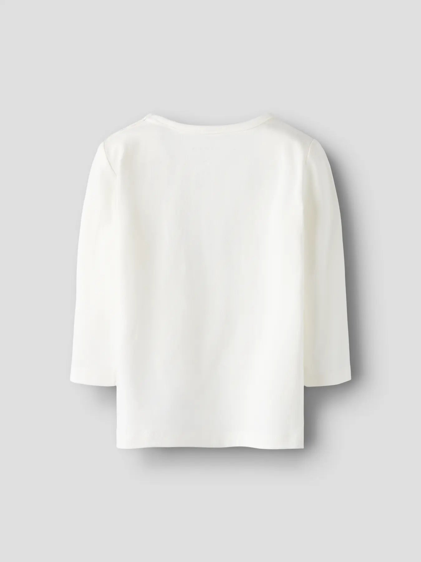 weißes langarmshirt mit waschbärmotiv für babys kinder und kleinkinder aus bio-baumwolle von name it - rückansicht