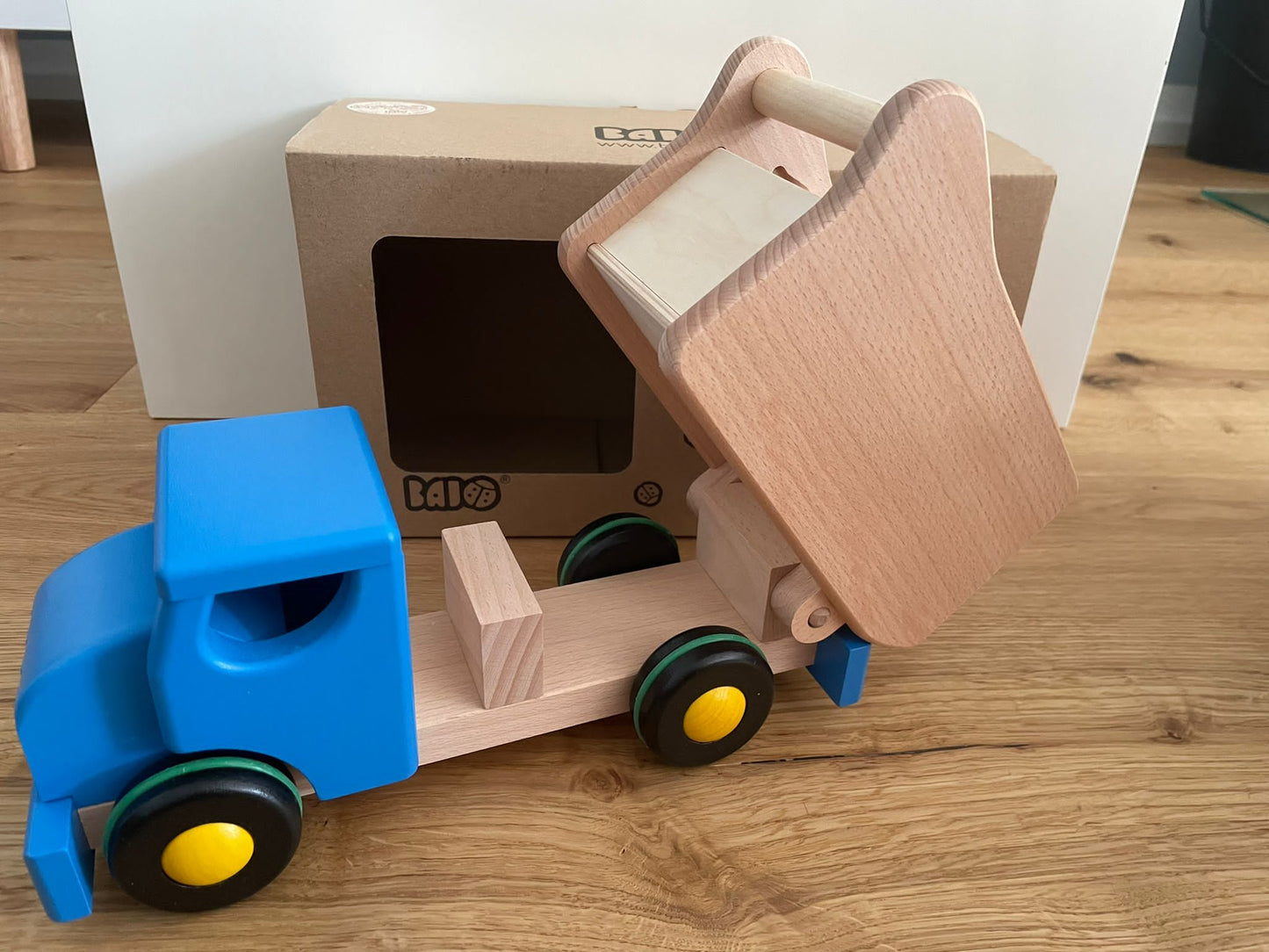 Bajo Sortiertruck Holz