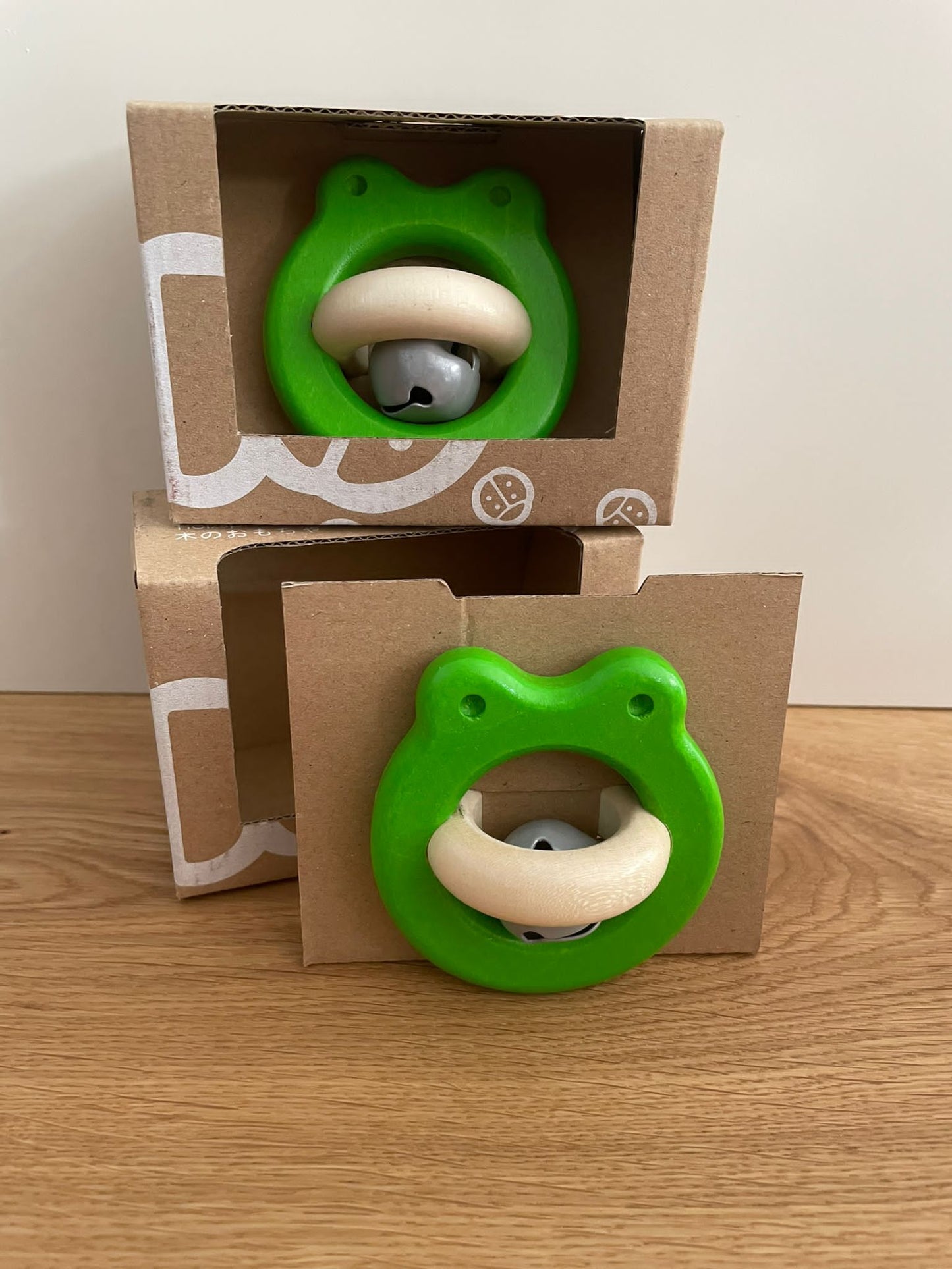 spielzeug holzspielzeug holzrassel frosch froschrassel