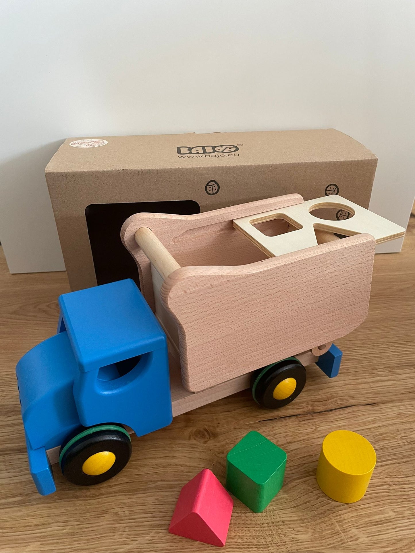 spielzeug holzspielzeug truck sortiertruck holzauto