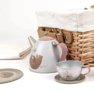 Teeservice aus Blech - Wald im Weidekorb