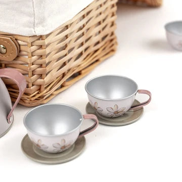 Teeservice aus Blech - Wald im Weidekorb