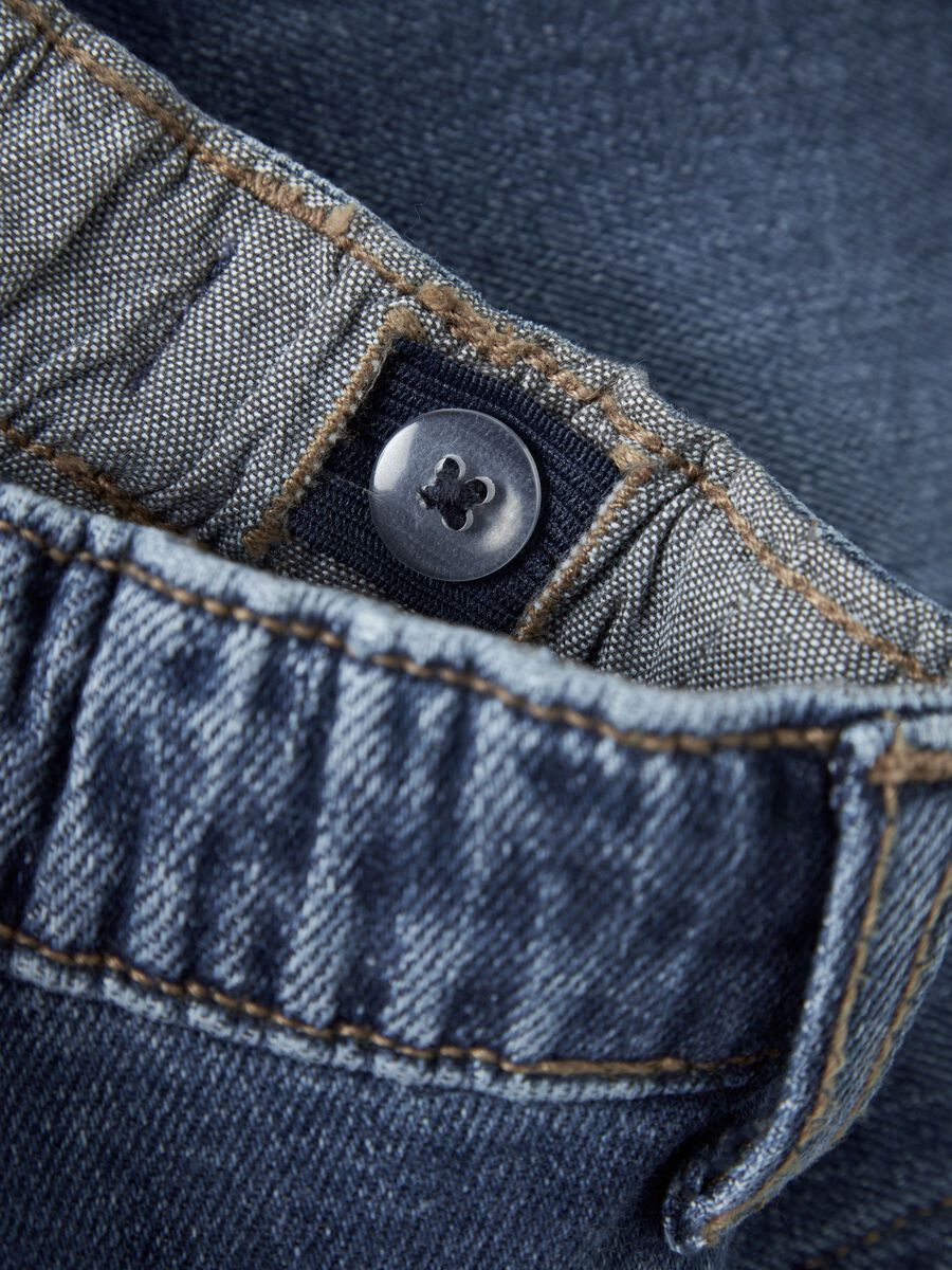 Tapered Jeans
