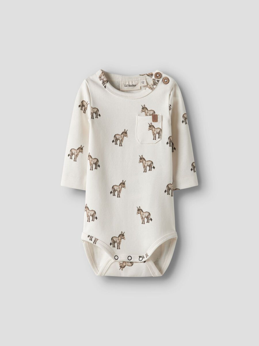 Lil' Atelier Langarmbody mit Esel-Print in Coconut Milk - Jersey-Body mit Brusttasche für Babys