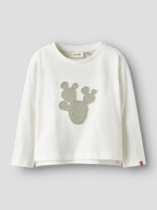 Lil' Atelier Baby Langarmshirt in Coconut Milk - weiches Jersey Oberteil mit Rundhalsausschnitt und Aufnäher, 100% Bio-Baumwolle, Loose Fit für Bewegungsfreiheit