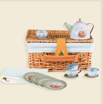 Teeservice aus Blech - Wald im Weidekorb
