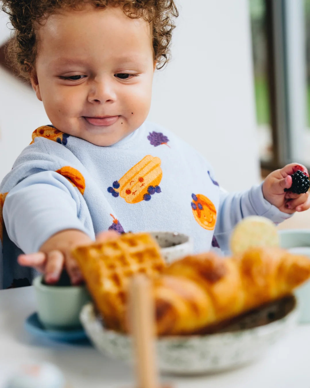 Lätzchen Boo Waterproof - Blueberry Pancake