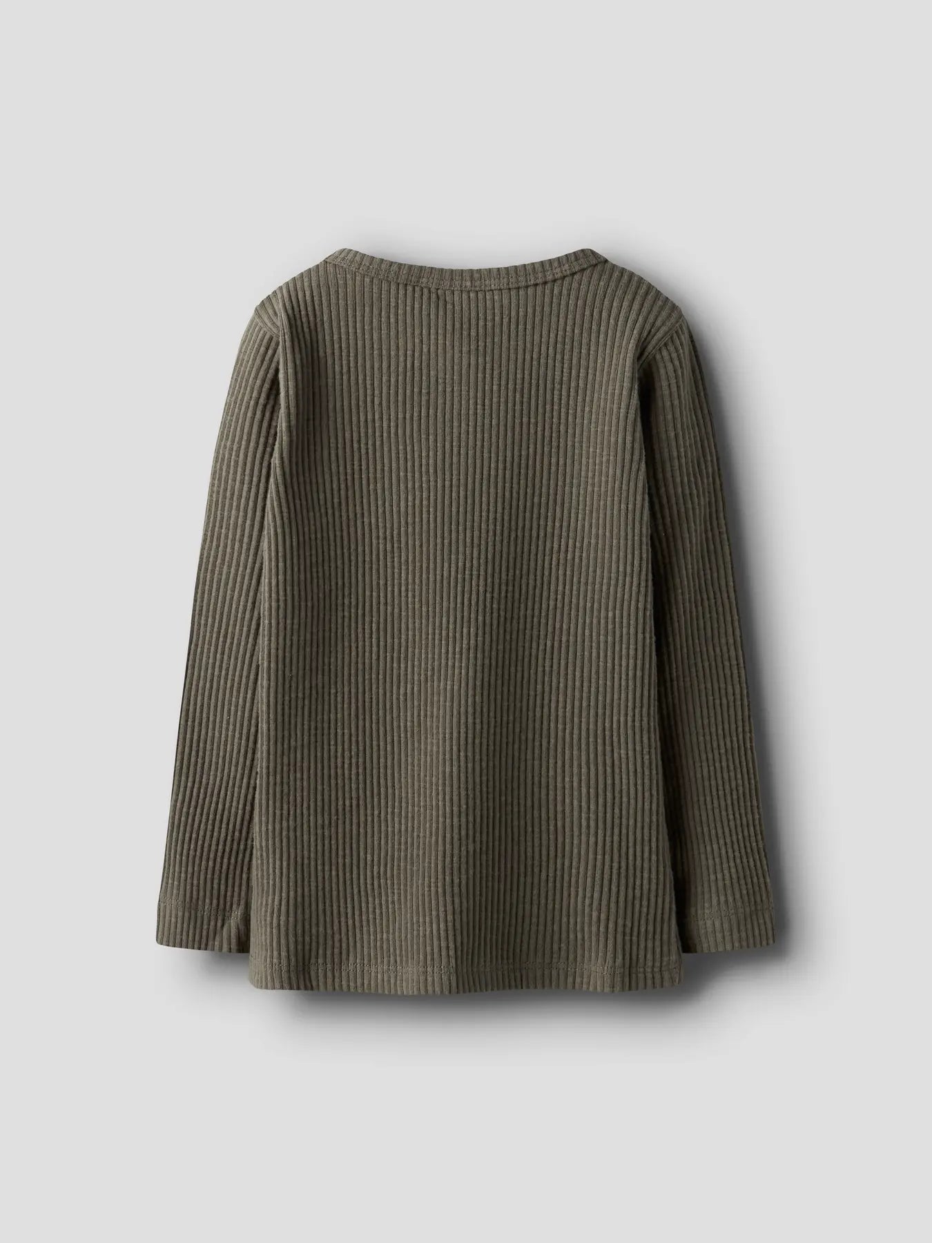 grünes langarmshirt mit einem knopf an der brust aus bio-baumwolle - hinteransicht