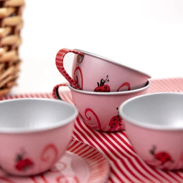Teeservice aus Blech - Marienkäfer im Korb