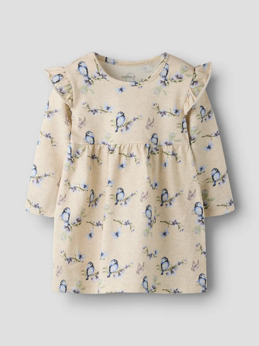 Weißes Langarmkleid aus Bio-Baumwolle und Elasthan mit Spatzenmotiven für Babys und Kleinkinder in den Größen 68,74,80 und 86 von Name It